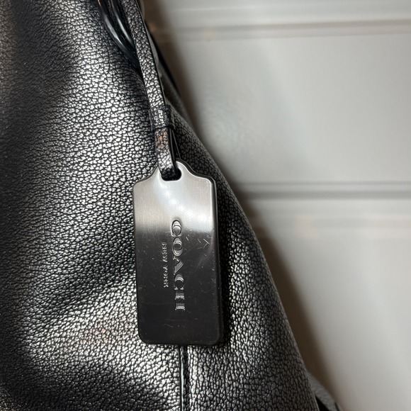 Coach Edie 31 Pebbled Leather Shoulder Bag Metallic Gunmetal 87399 - Picture 3 of 16